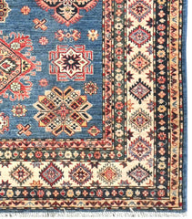 Handmade Kazak Wool Rug 2.37 X 1.70 m (7.7 X 5.5 ft)