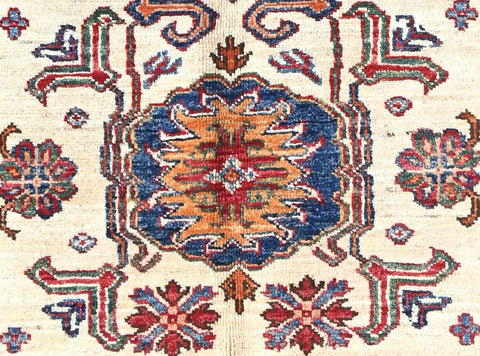 kazak-wool-red-center