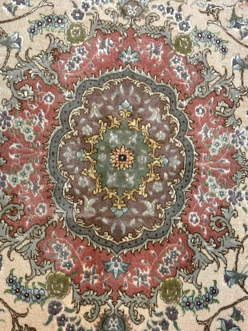 215 x 145 cm Fine Oval Silk and wool Persian Tabriz Rug - Rugoutlet
