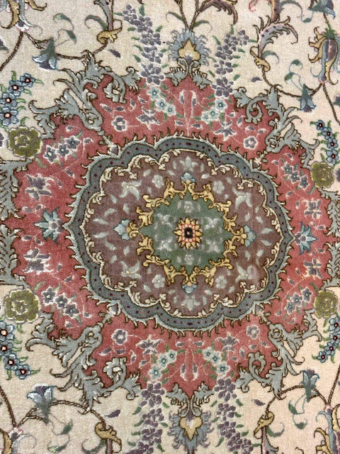 215 x 145 cm Fine Oval Silk and wool Persian Tabriz Rug - Rugoutlet