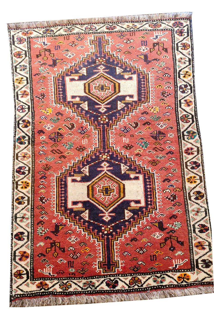 Persian Shiraz Handmade Wool Rug - Red & Beige - 141 x 100 cm