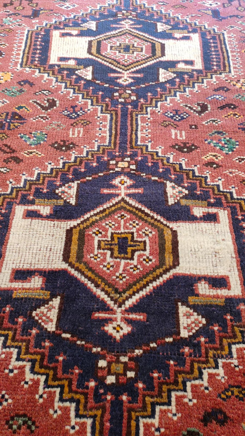 Persian Shiraz Handmade Wool Rug - Red & Beige - 141 x 100 cm