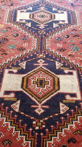 Persian Shiraz Handmade Wool Rug - Red & Beige - 141 x 100 cm