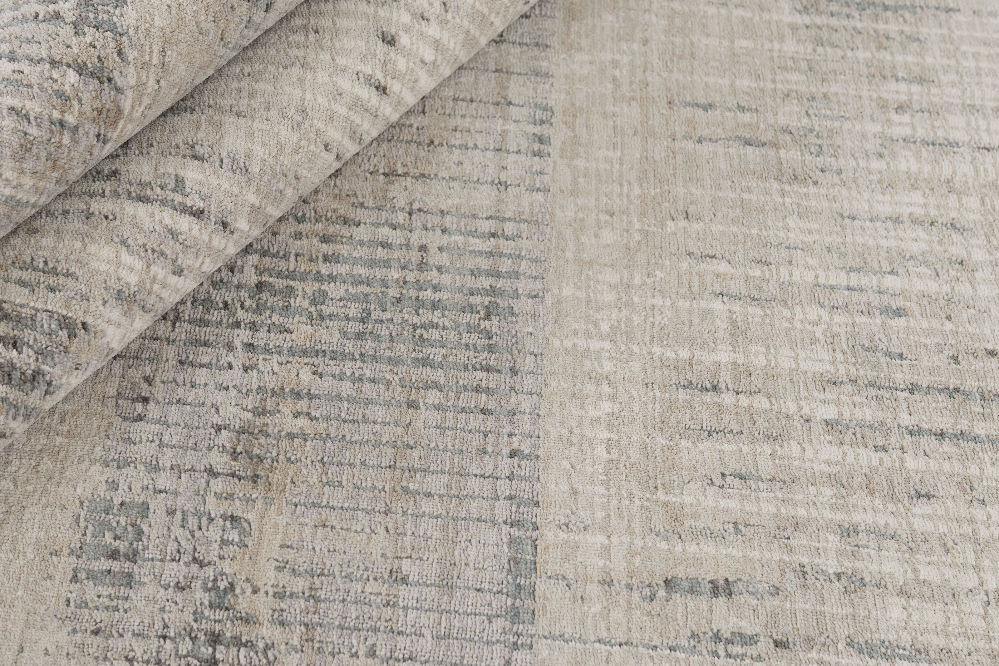 Alba Atelier Design Rug
