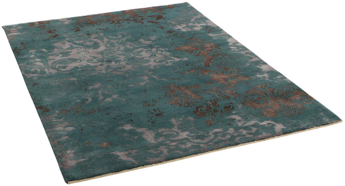 Aster Manor Damask Rug