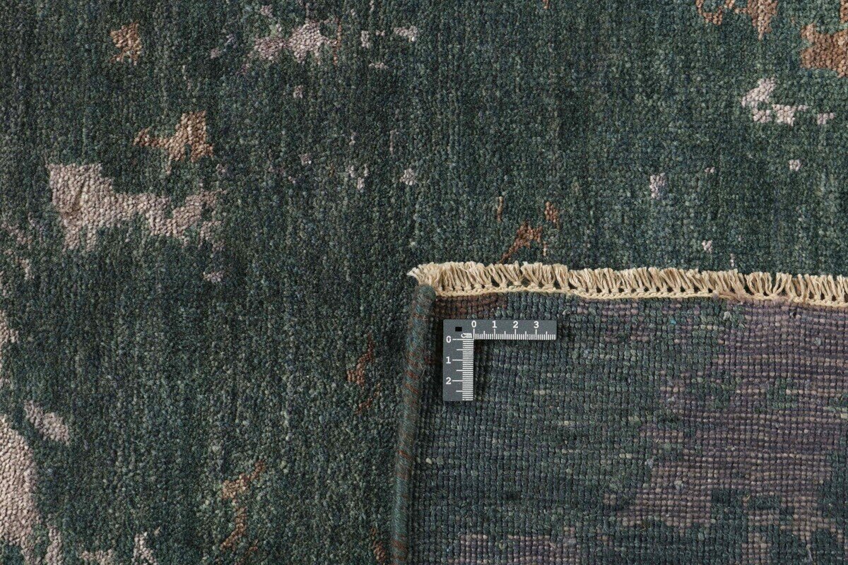 Aster Manor Damask Rug