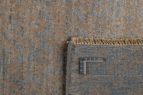 Damask Rug – Beige – 246 × 355 cm