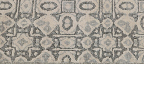 Damask Rug – Beige & Black – 209 × 303 cm