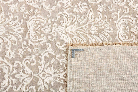 Damask Rug – Beige & Brown – 305 × 401 cm