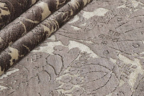 Damask Rug – Brown – 244 × 307 cm