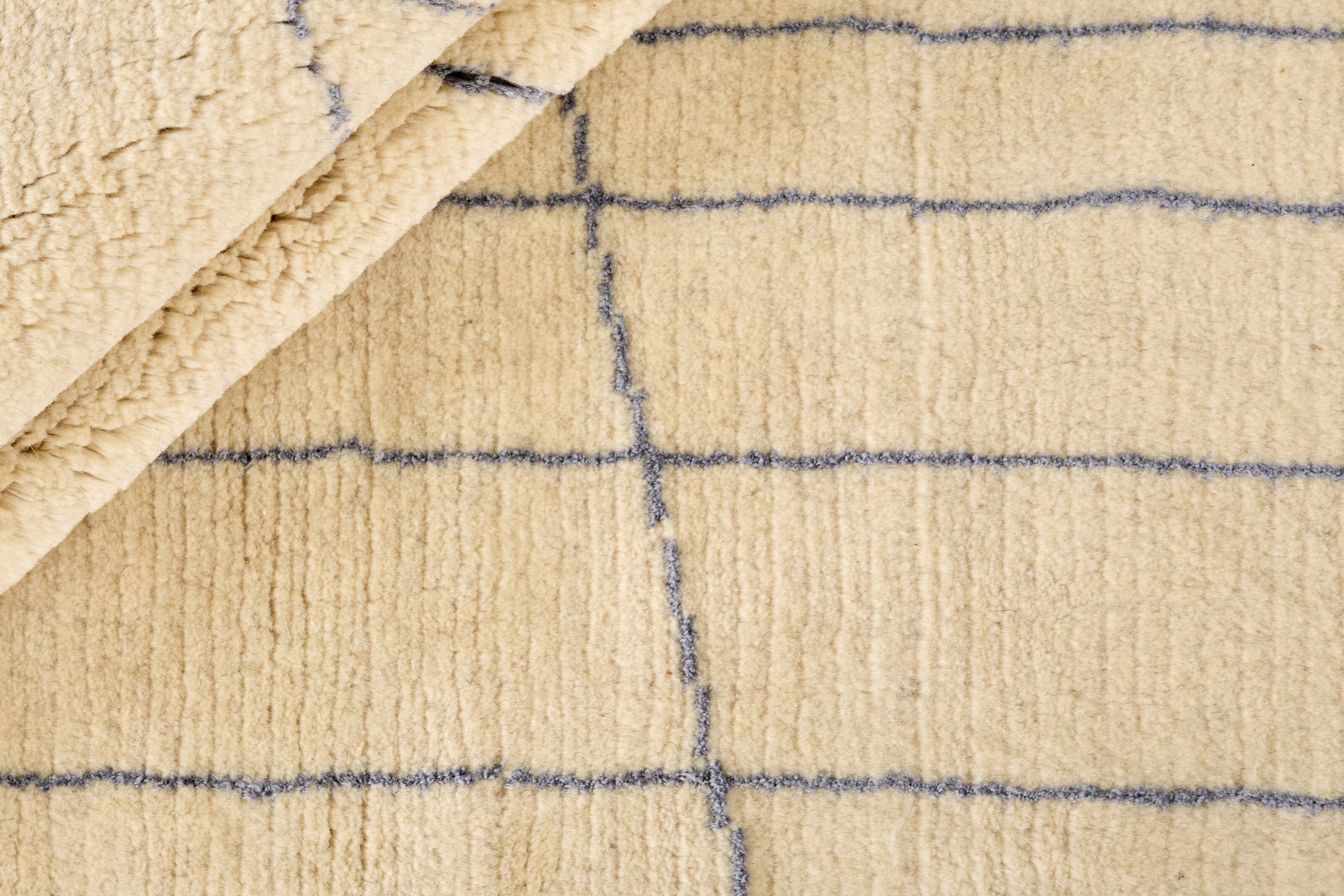 Elara Gallery Textured Rug