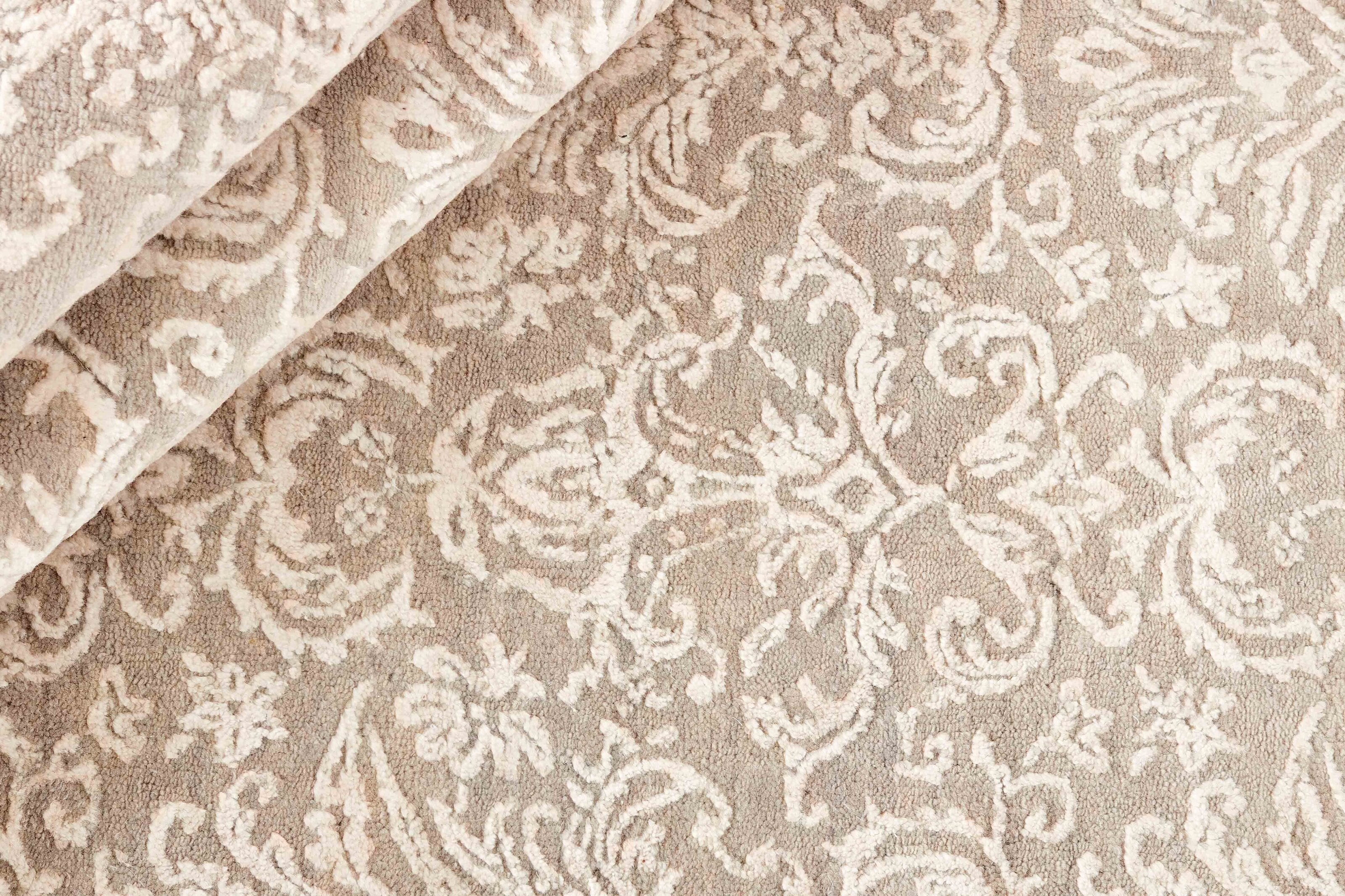 Hazel Woven Damask Rug
