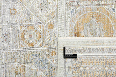 Heritage Rug – Acrylic – 250 × 350 cm – Design 2
