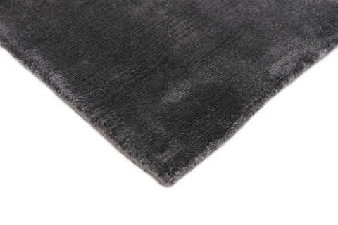 Illusion Rug – Acrylic – 140 × 200 cm