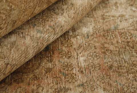 Iris Canvas Vintage Rug