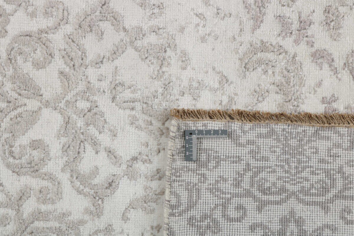 Iris Manor Damask Rug