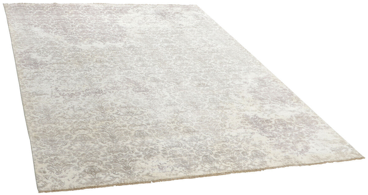 Iris Manor Damask Rug