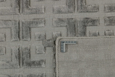 Iris Orchard Modern Rug