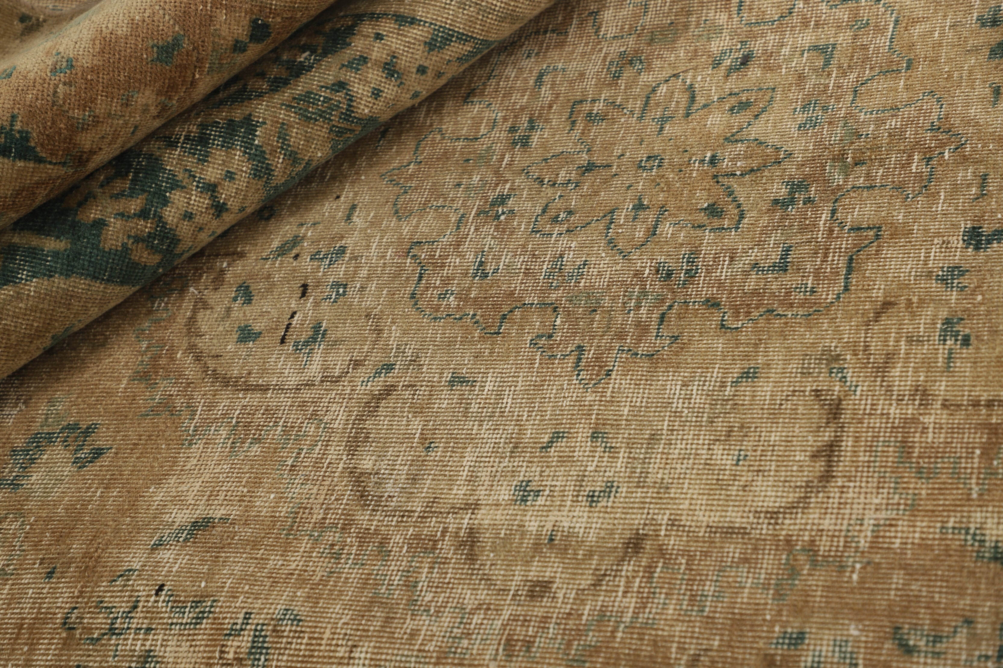 Iris Vista Vintage Rug