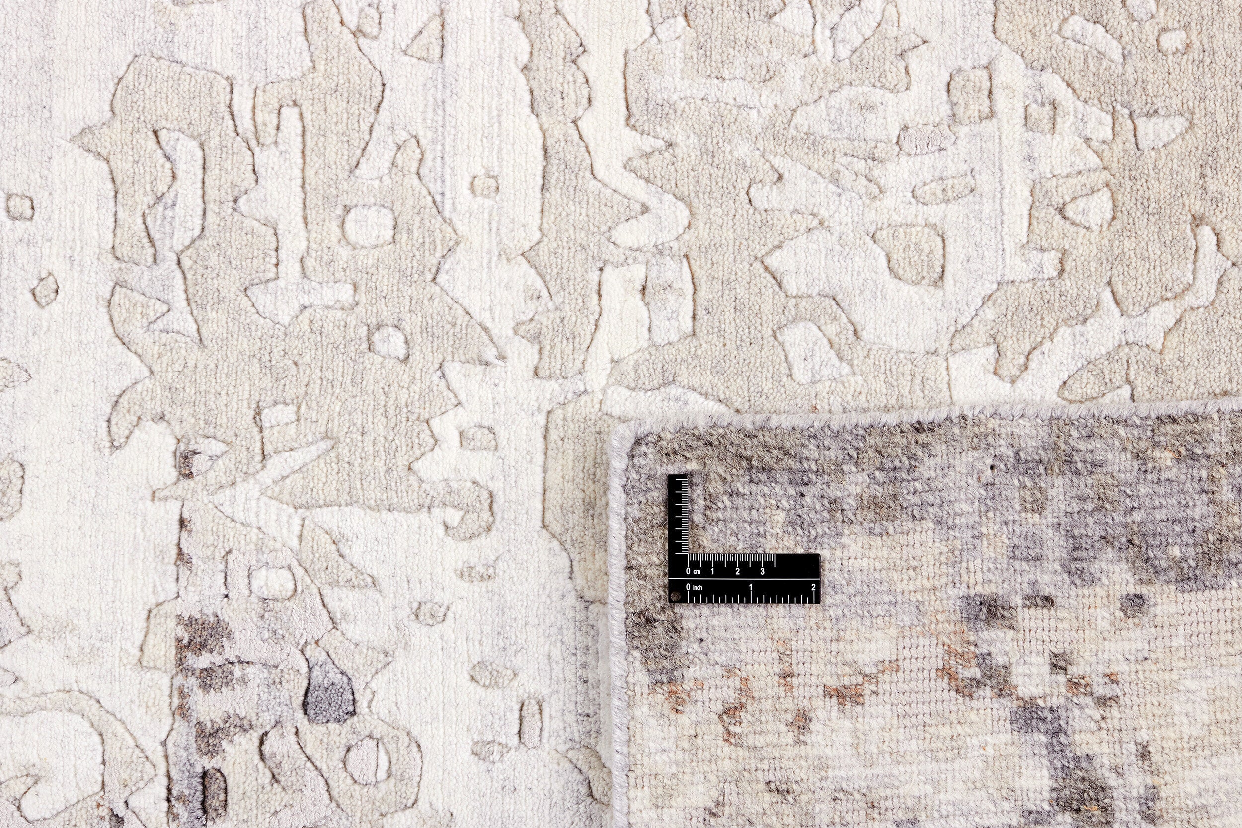 Ivory Courtyard Design Rug