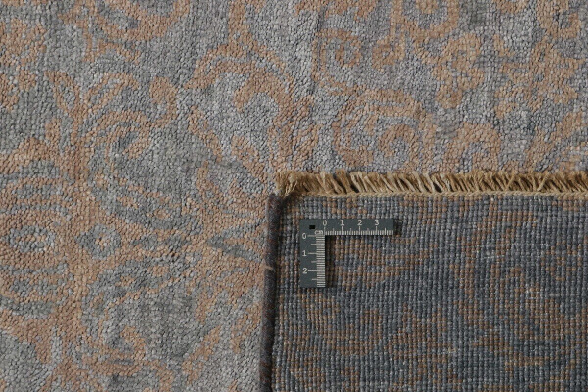 Ivory Manor Damask Rug
