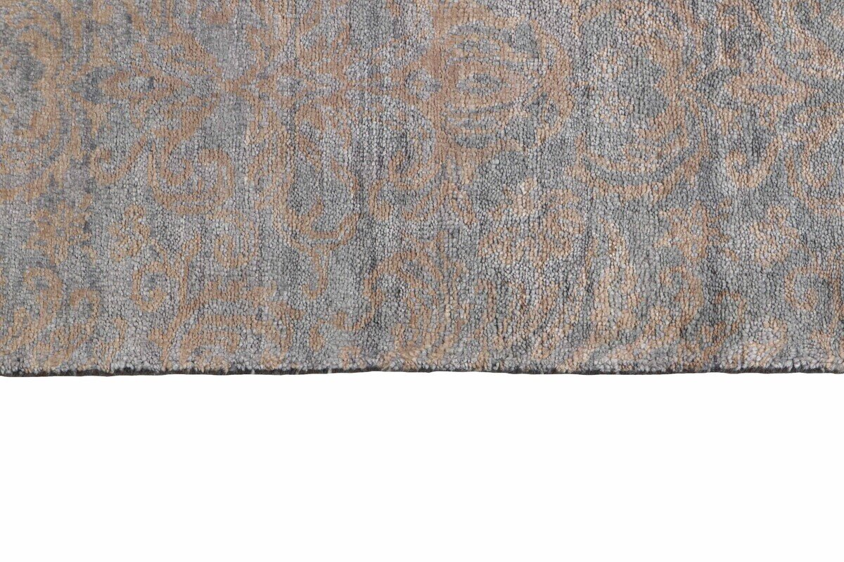 Ivory Manor Damask Rug