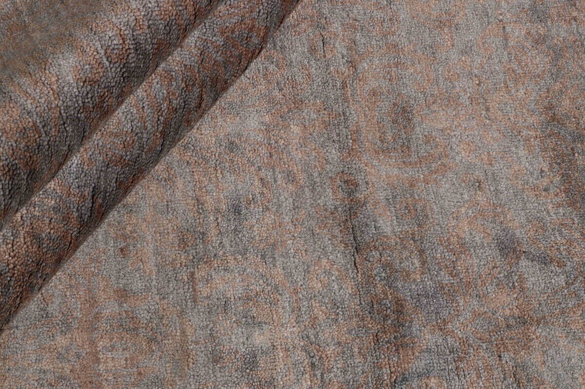 Ivory Manor Damask Rug