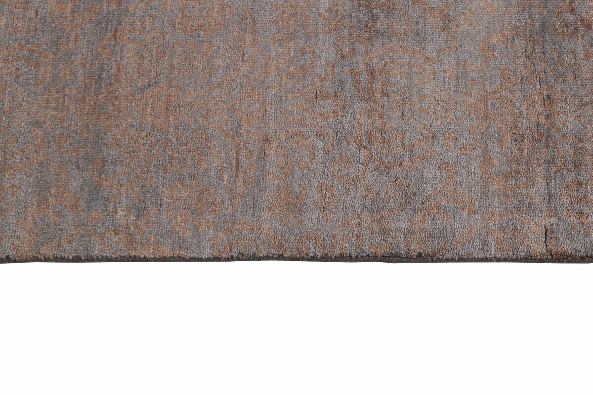 Ivory Manor Damask Rug