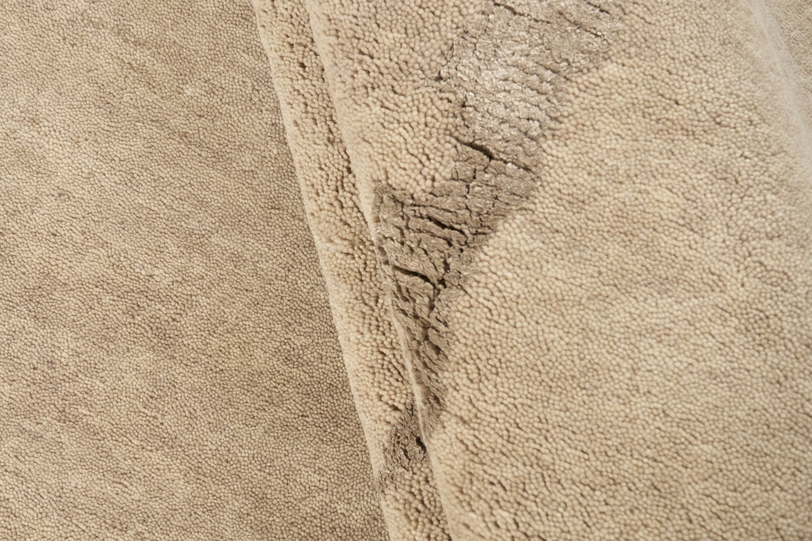 Ivory Veranda Design Rug