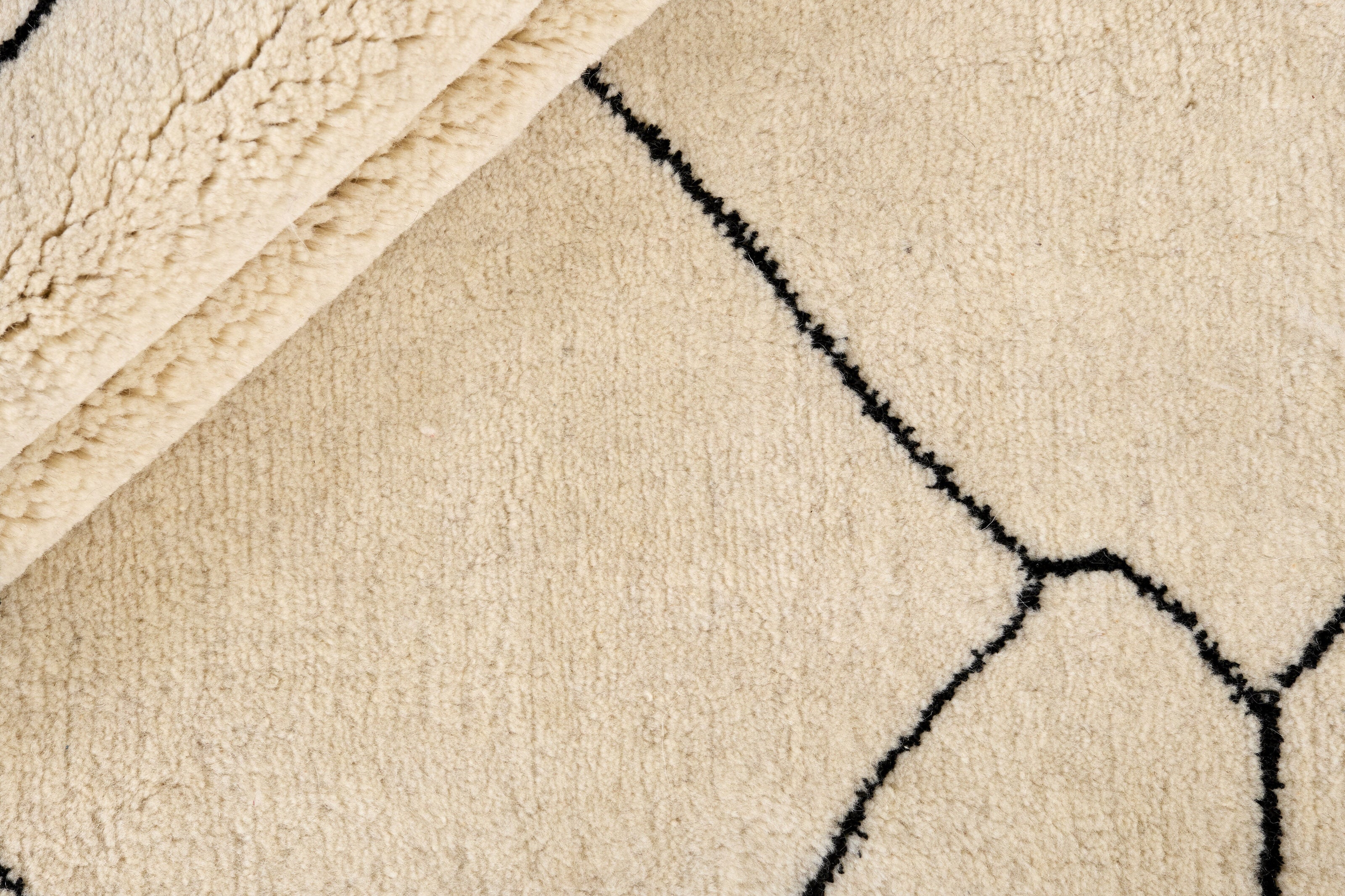 Juniper Gallery Textured Rug