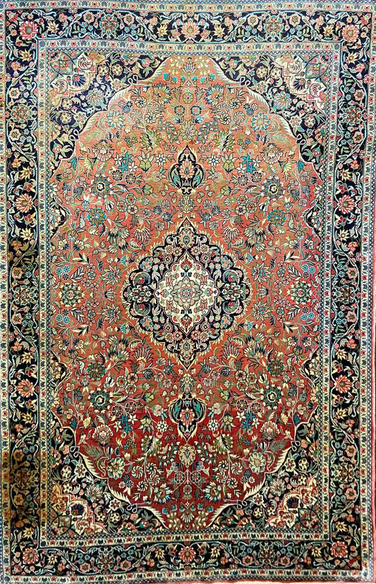 Kashmir Silk Wool Rug 187 x 126 m