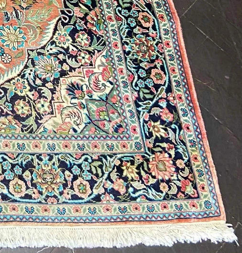 Kashmir Silk Wool Rug 187 x 126 cm