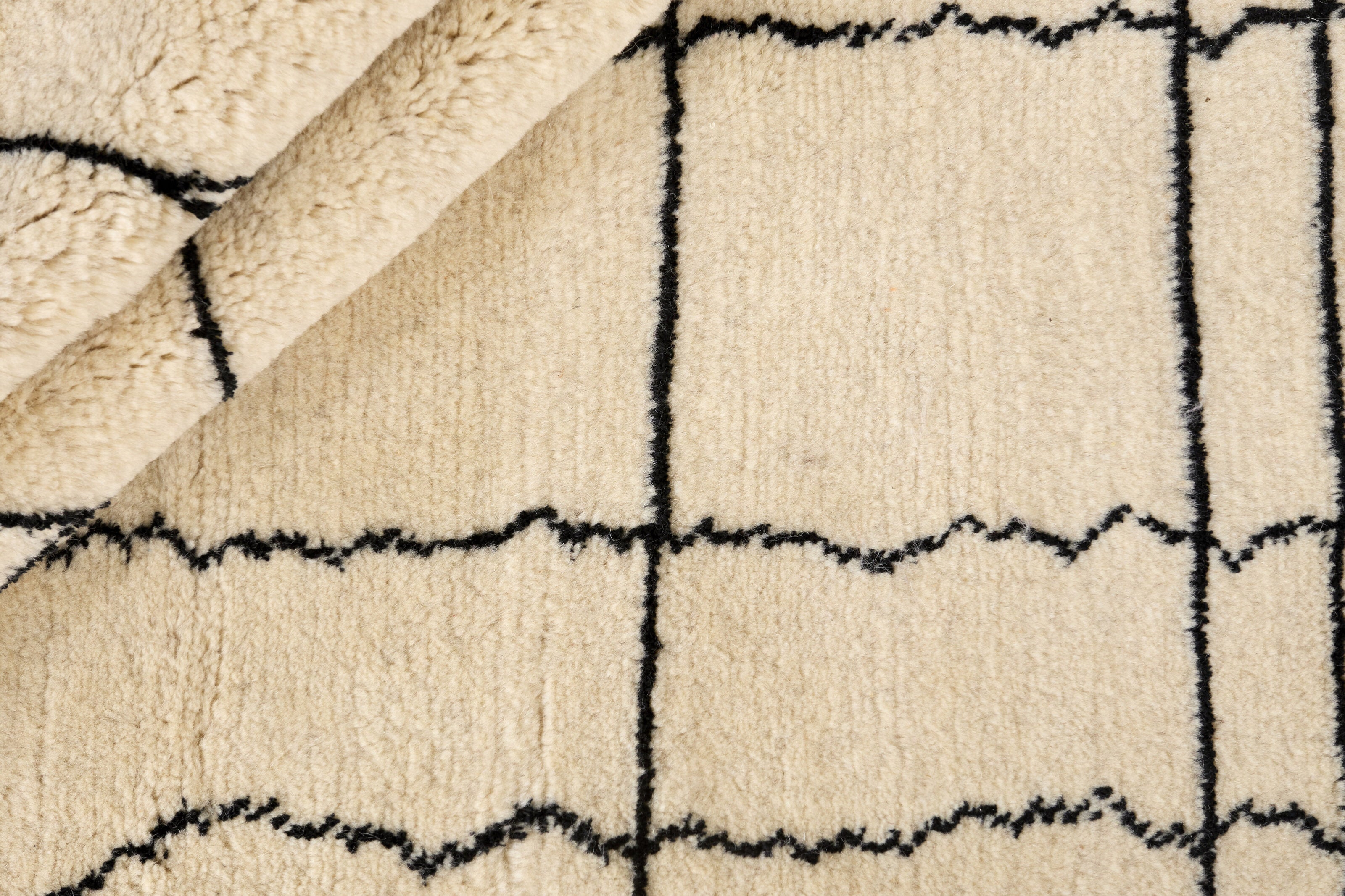 Linden Gallery Textured Rug