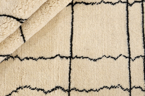 Linden Gallery Textured Rug