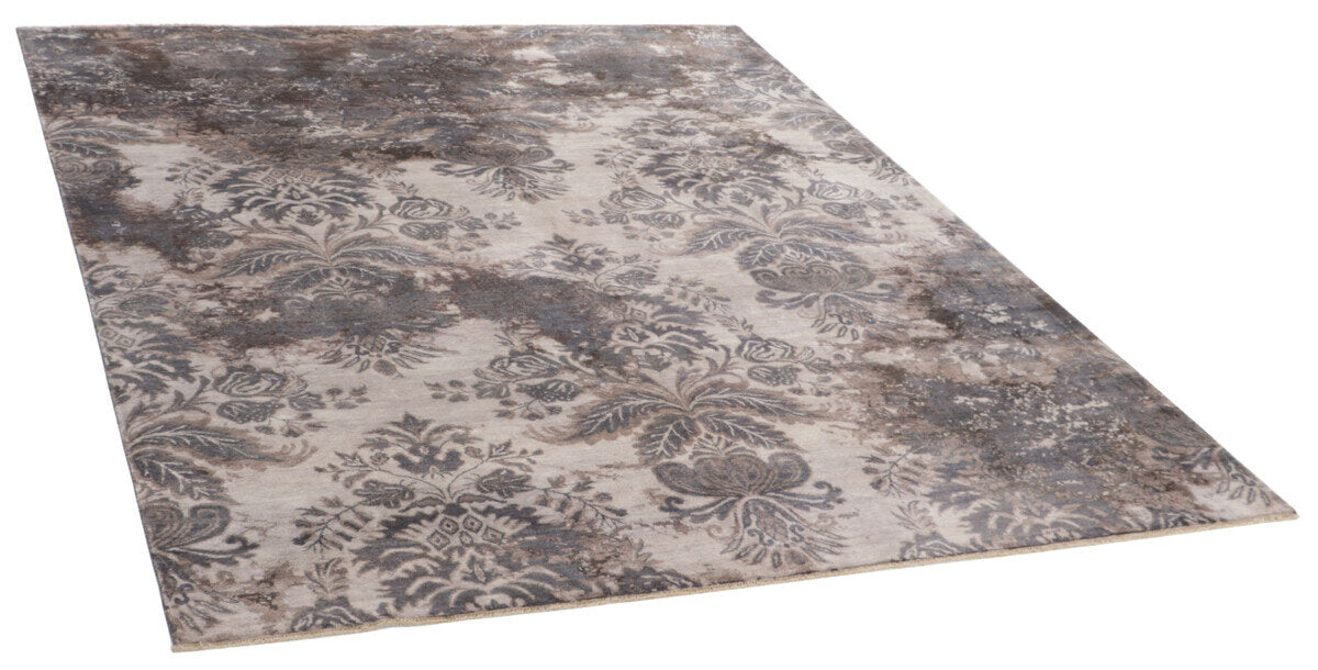 Luna Manor Damask Rug