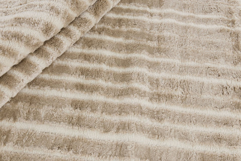 Machine Made Rug – 160 × 230 cm – Design 42