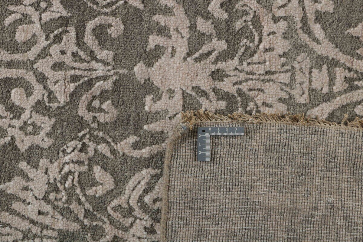 Marlow Manor Damask Rug
