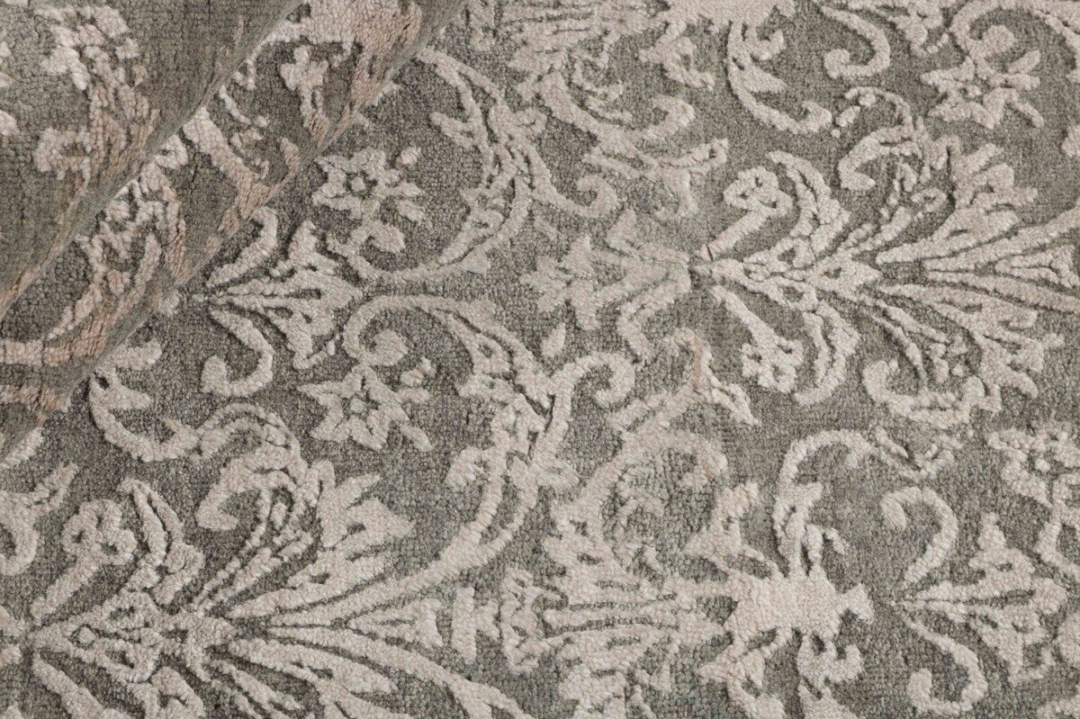 Marlow Manor Damask Rug