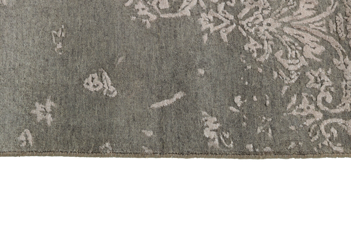 Marlow Manor Damask Rug