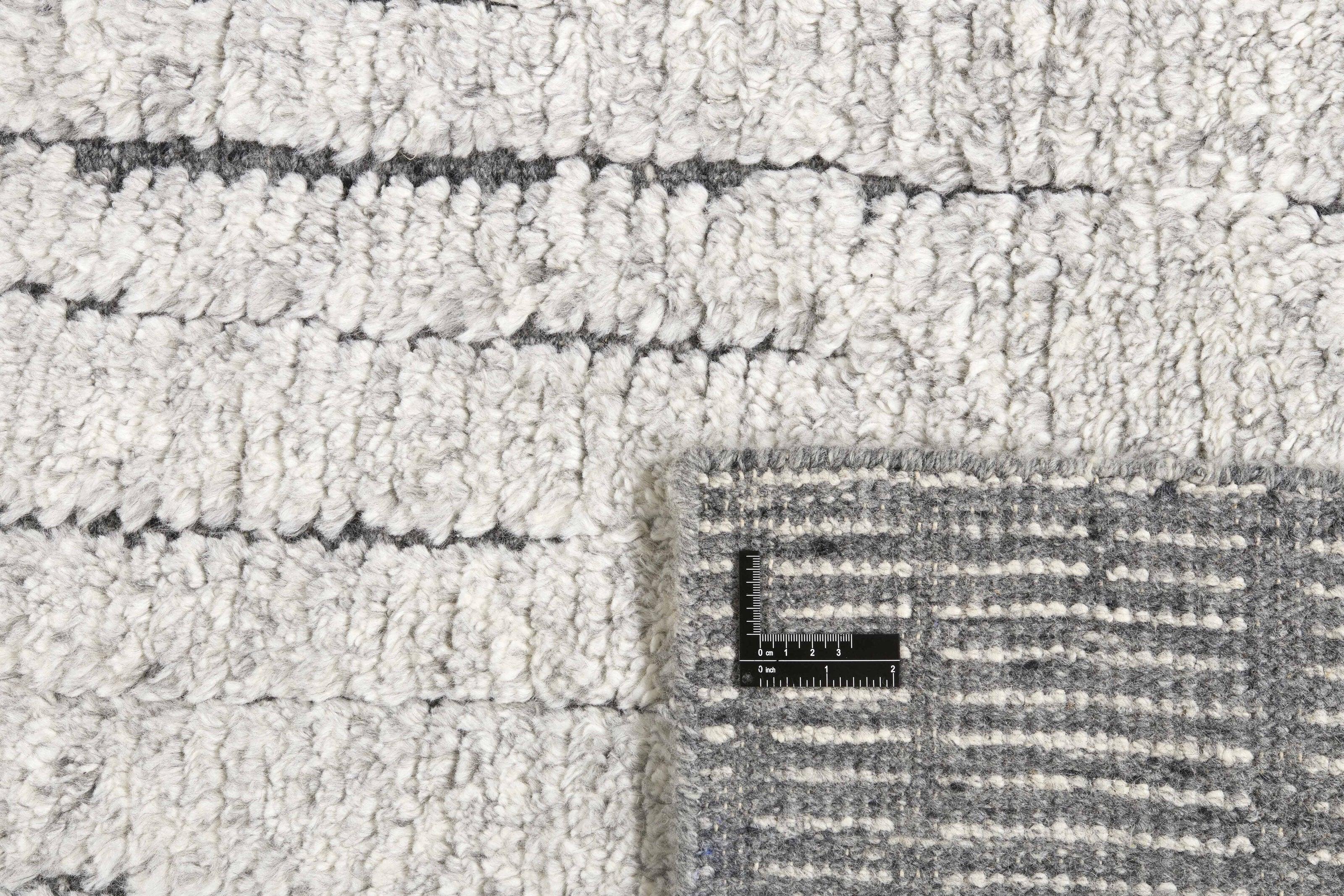 Mira Harbour Modern Rug