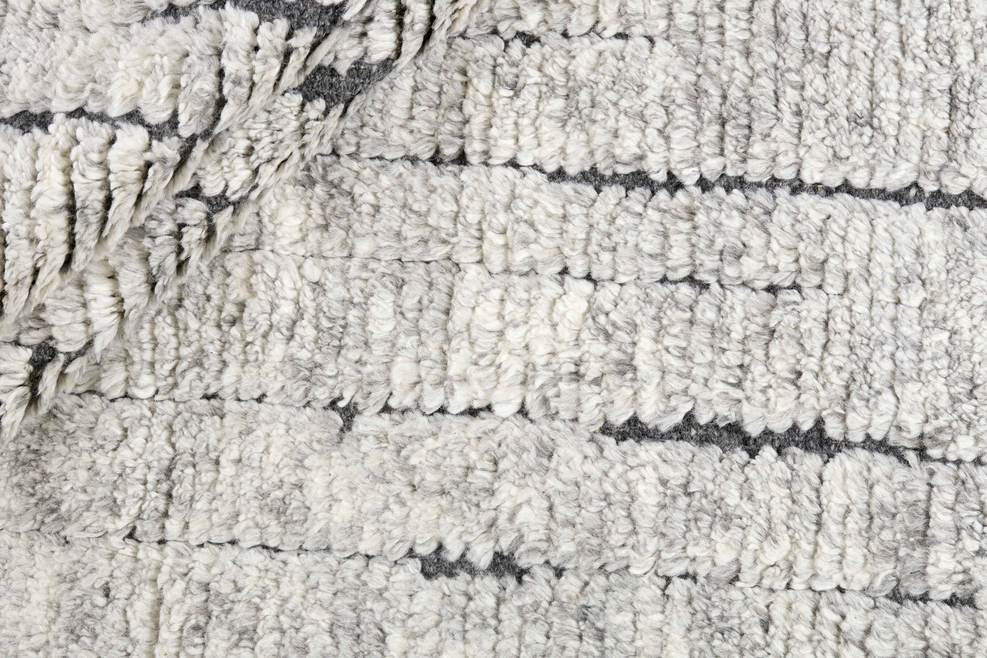 Mira Harbour Modern Rug