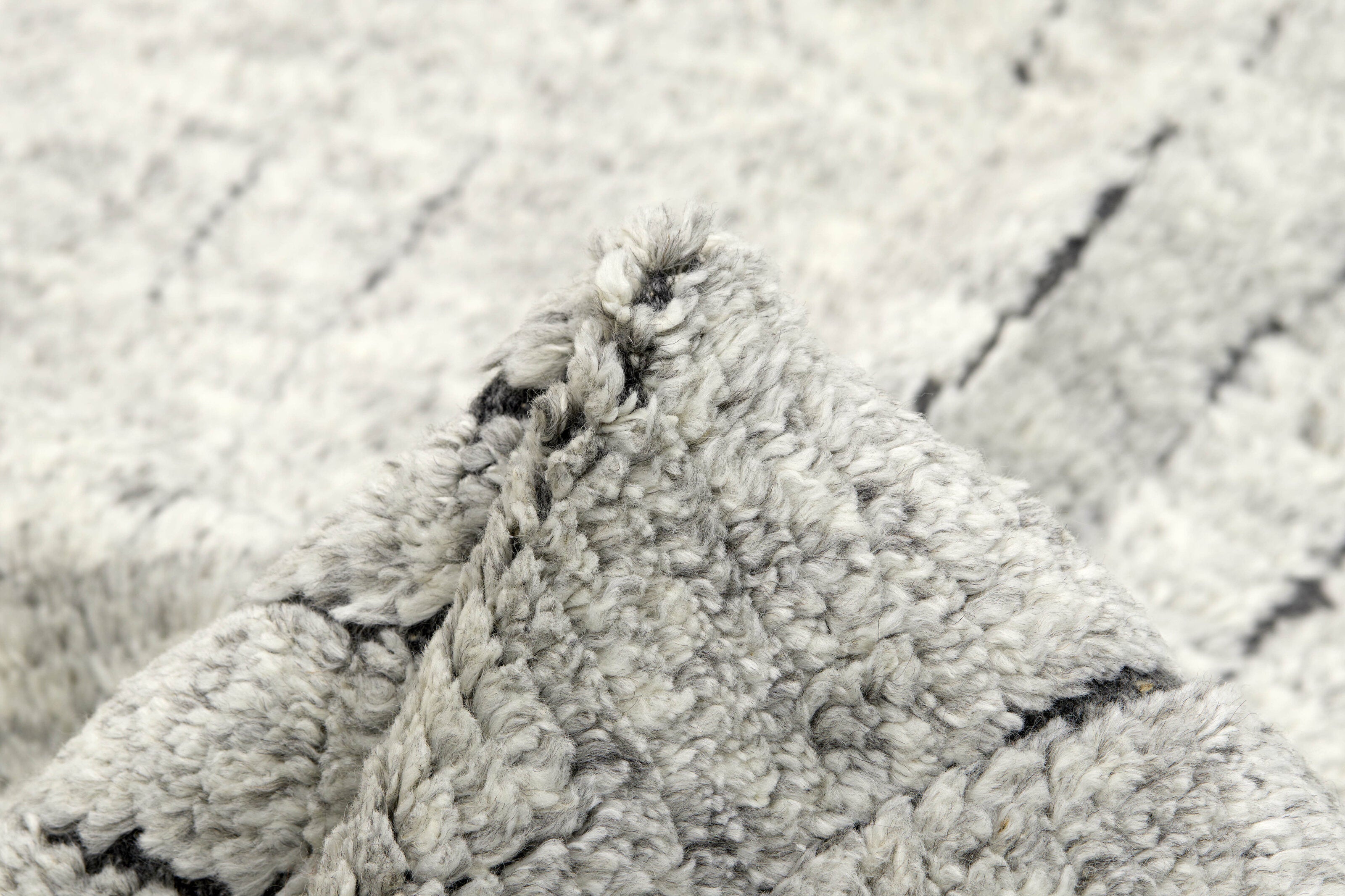 Mira Harbour Modern Rug