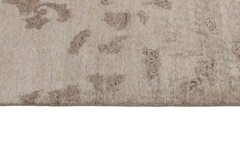 Mira Manor Damask Rug