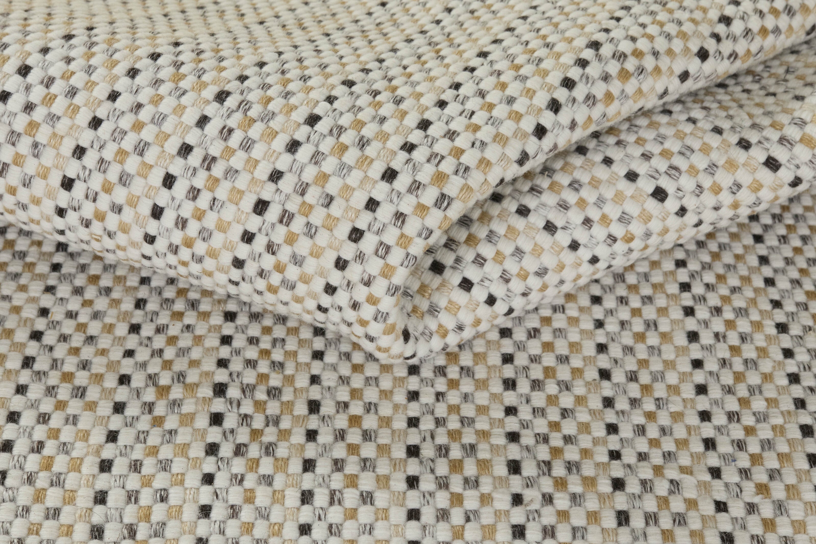 Mira Terrace Flatweave Rug