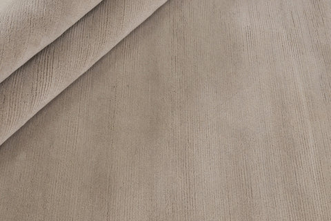 Modern Handmade Rug – 132 × 193 cm
