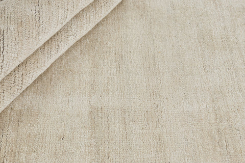 Modern Handmade Rug – 140 × 200 cm – Design 5