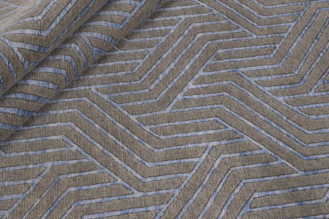 Modern Handmade Rug – 240 × 170 cm