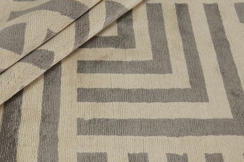 Modern Handmade Rug – 300 × 200 cm