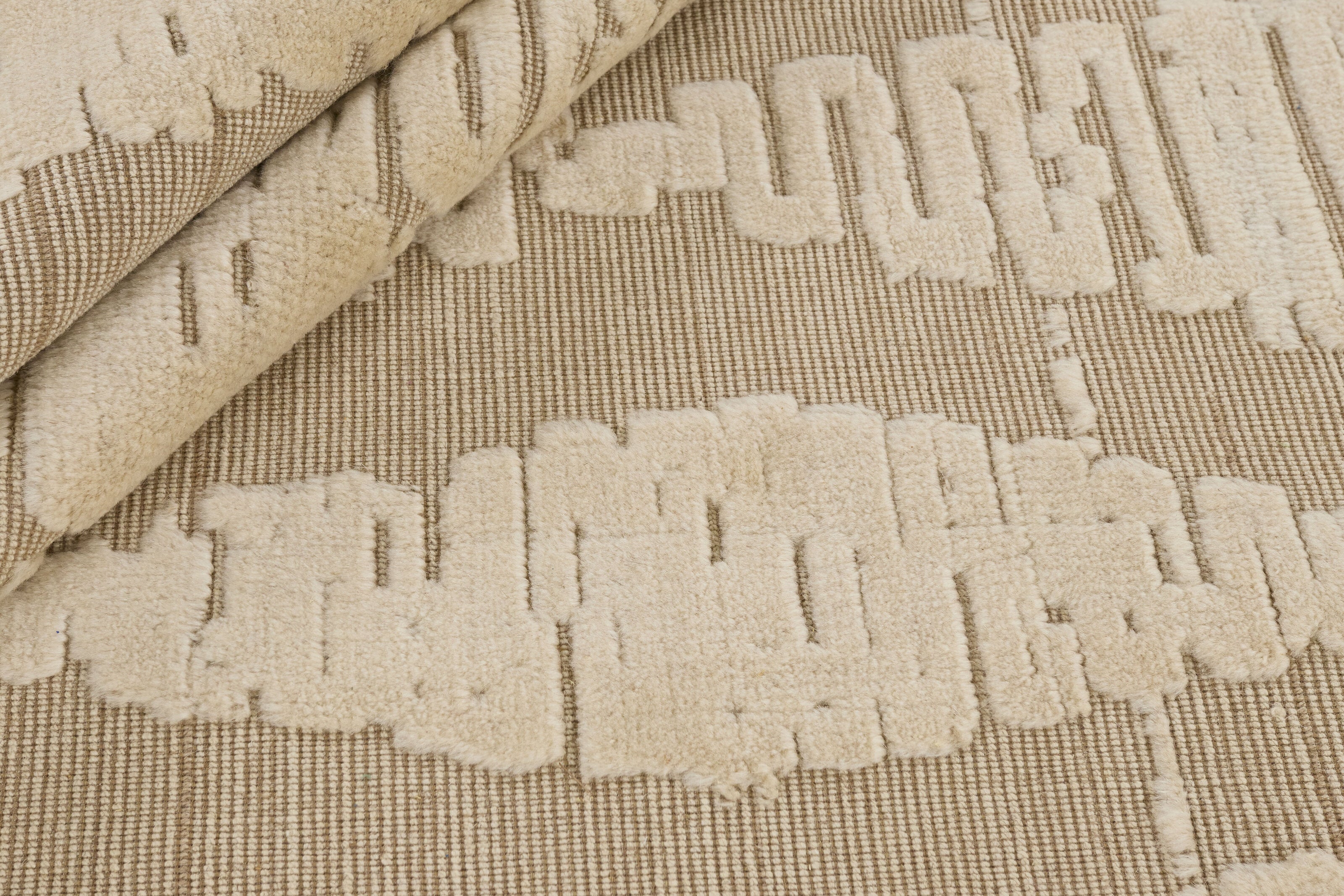 Neroli Ember Modern Rug