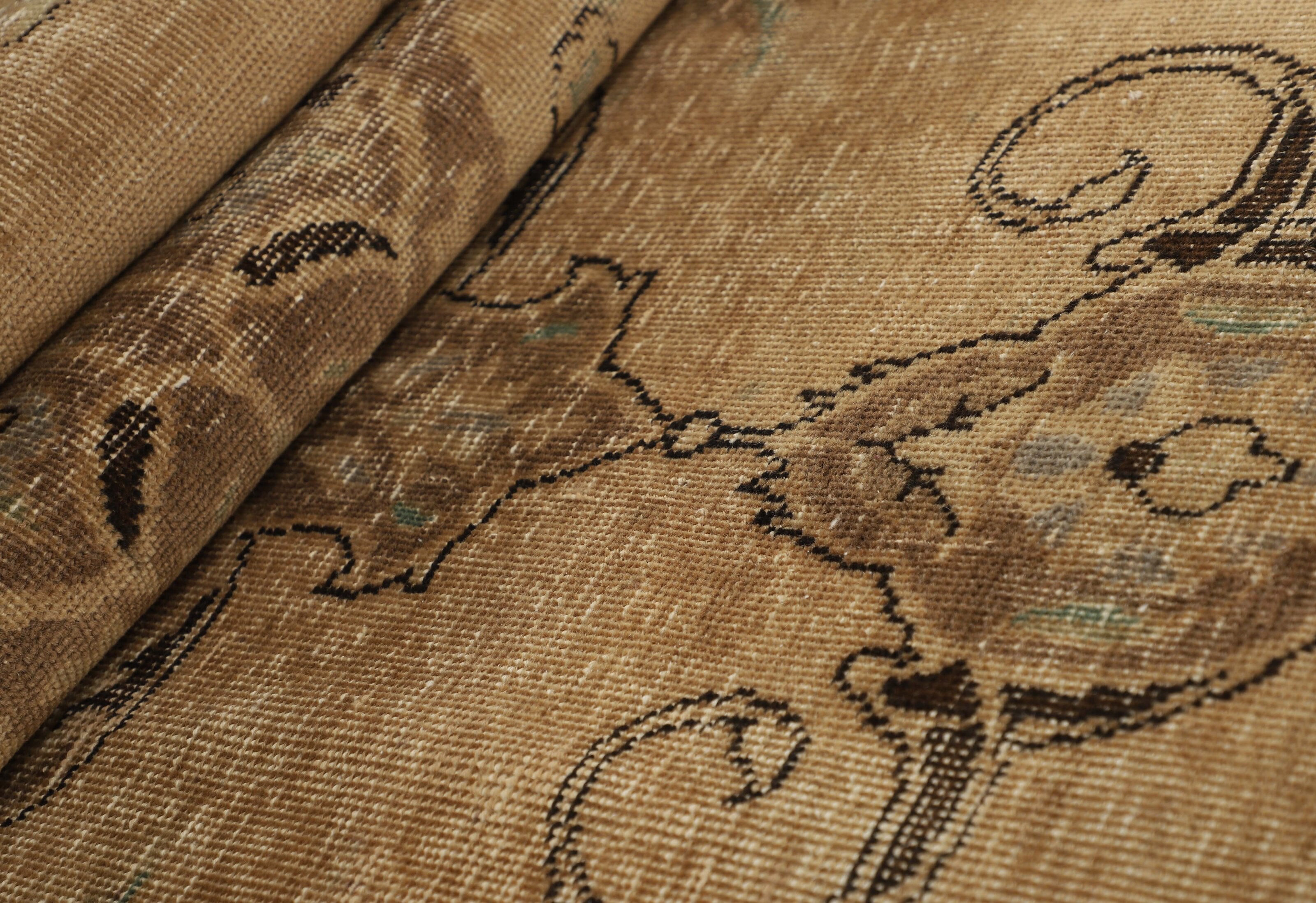 Nola Canvas Vintage Rug